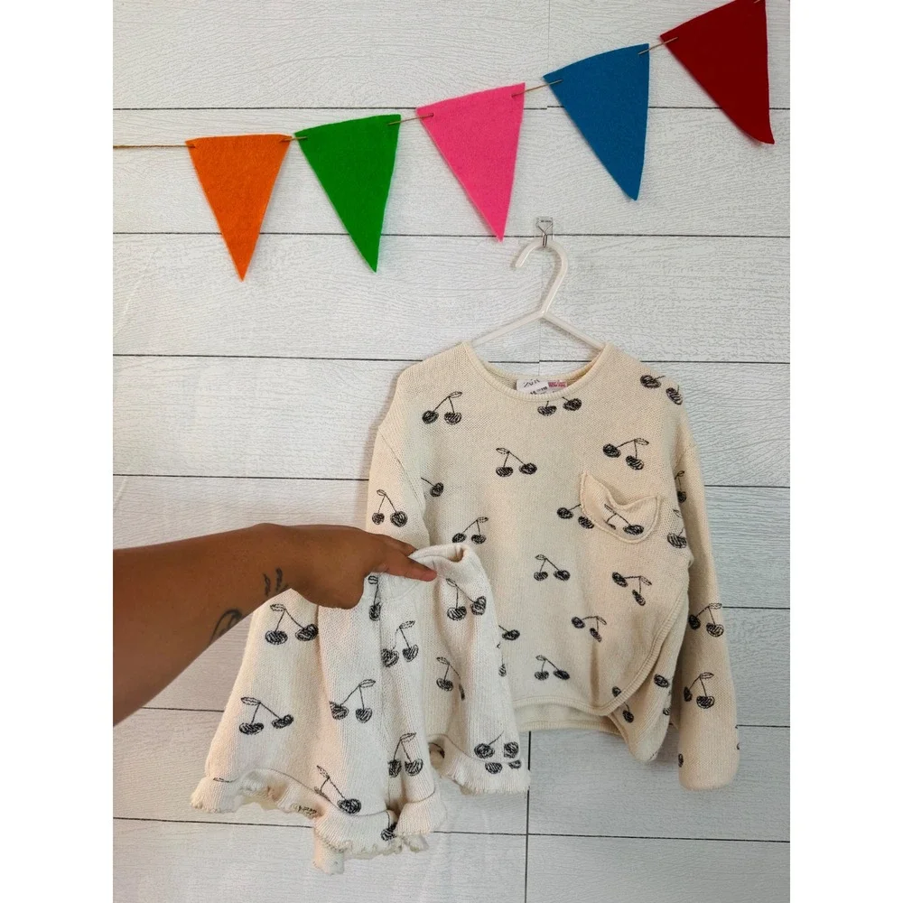 Zara Kids Cherry Print Knit Sweater and Shorts Set Cream Size 4-5 Years